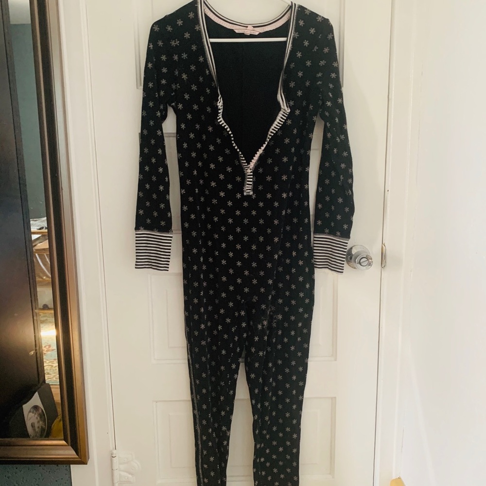 Victoria secret long john Pjs snow flake pattern